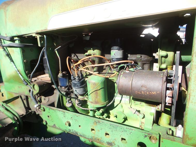 image for item DA7685 1962 John Deere 2010 tractor