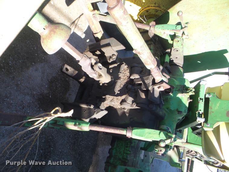 image for item DA7685 1962 John Deere 2010 tractor