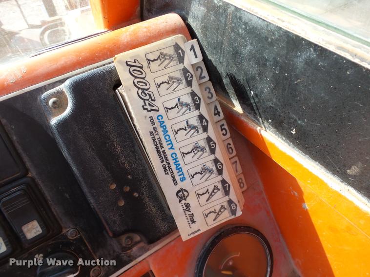 image for item DB0129 2002 SkyTrak 10054 telehandler