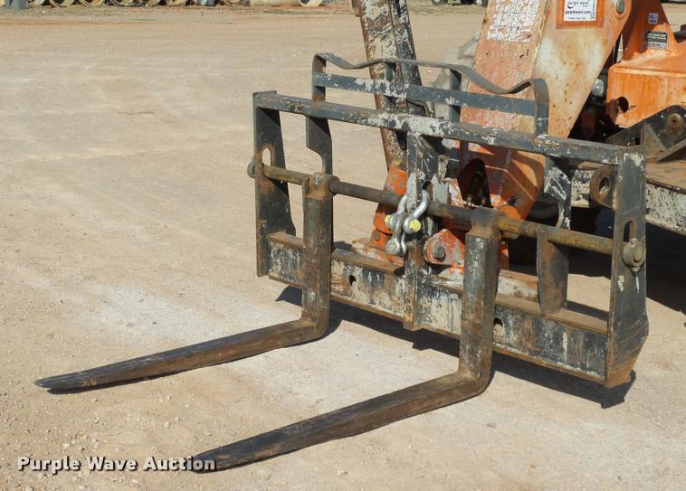 image for item DB0129 2002 SkyTrak 10054 telehandler