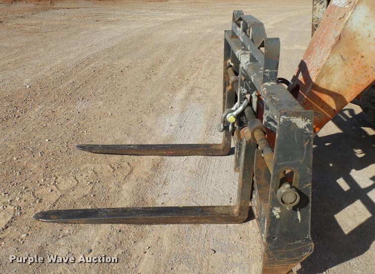 image for item DB0129 2002 SkyTrak 10054 telehandler