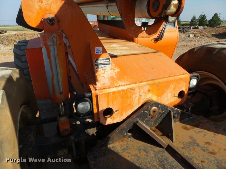 image for item DB0129 2002 SkyTrak 10054 telehandler