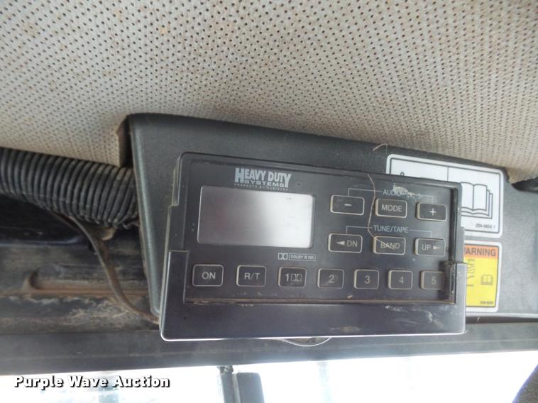 image for item DB0515 2006 Caterpillar 247B skid steer