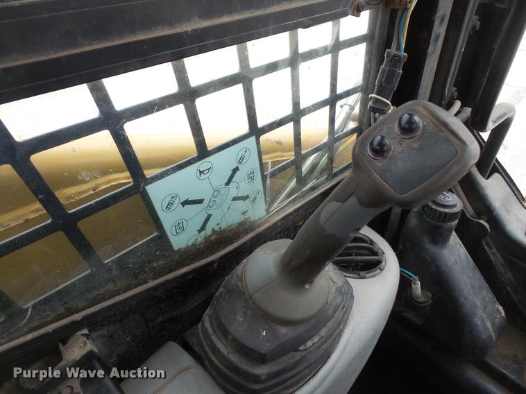 image for item DB0515 2006 Caterpillar 247B skid steer