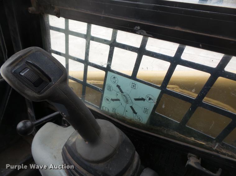 image for item DB0515 2006 Caterpillar 247B skid steer