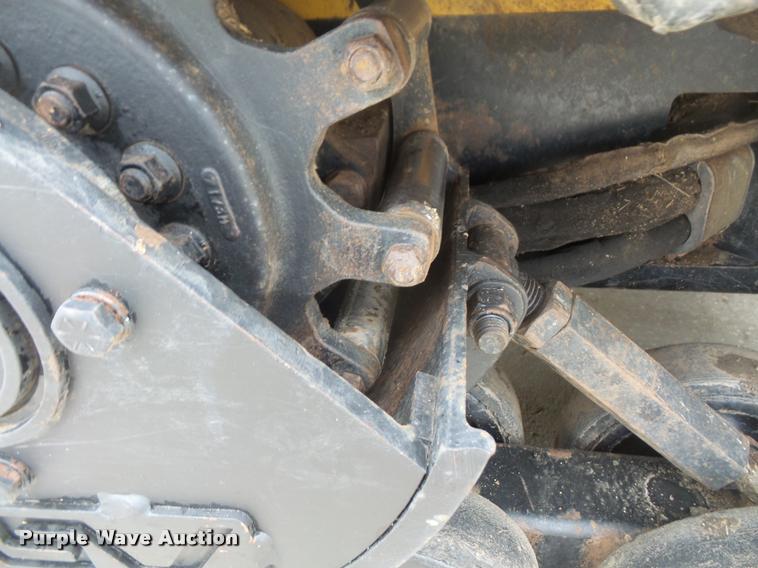 image for item DB0515 2006 Caterpillar 247B skid steer