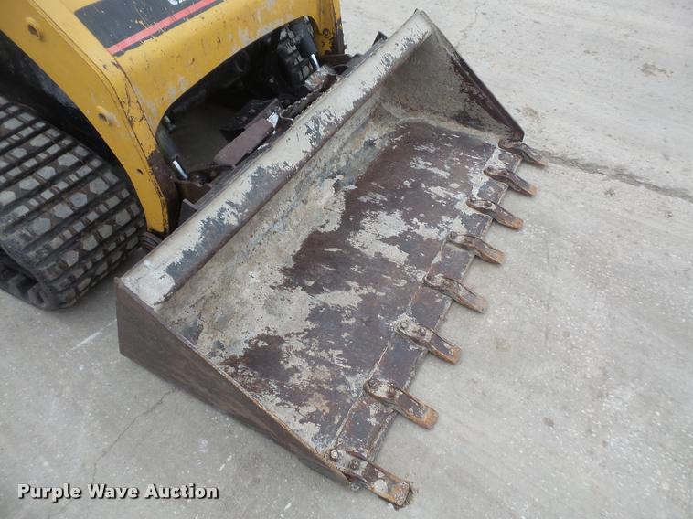 image for item DB0515 2006 Caterpillar 247B skid steer