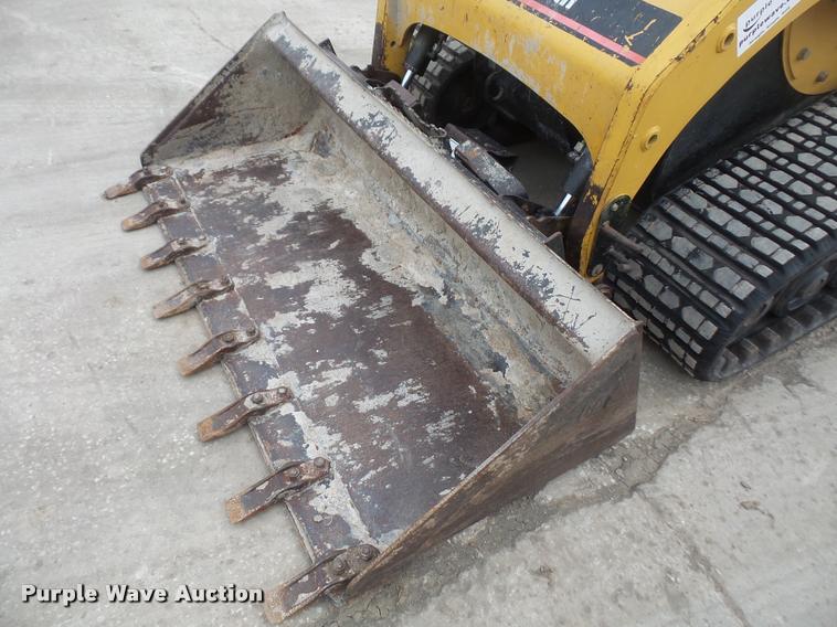 image for item DB0515 2006 Caterpillar 247B skid steer