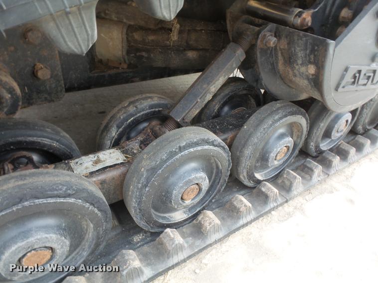 image for item DB0515 2006 Caterpillar 247B skid steer