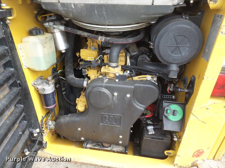 image for item DB0654 2014 Caterpillar 272D skid steer