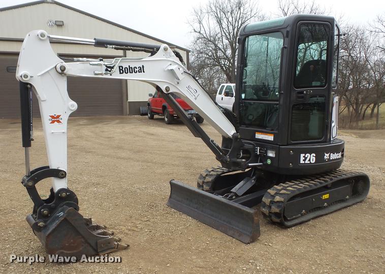 2013 Bobcat E26 compact excavator in KS Item DB0659 sold