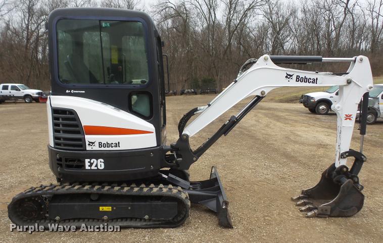 image for item DB0659 2013 Bobcat E26 compact excavator