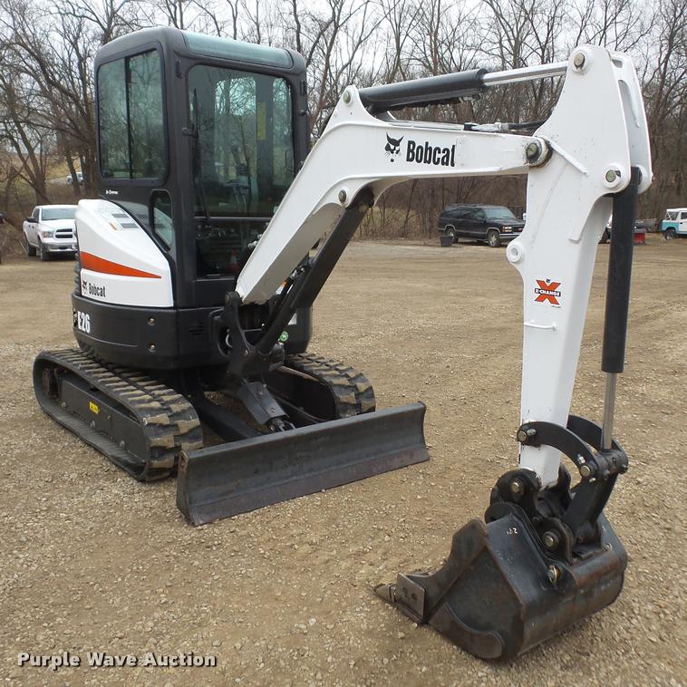 image for item DB0659 2013 Bobcat E26 compact excavator