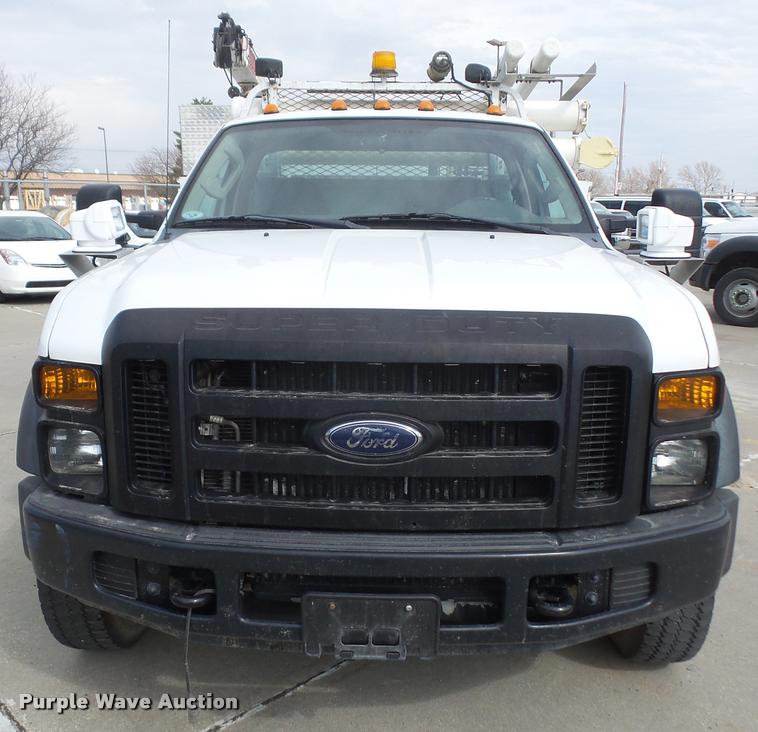 image for item DB0664 2008 Ford F550 Super Duty service truck with crane