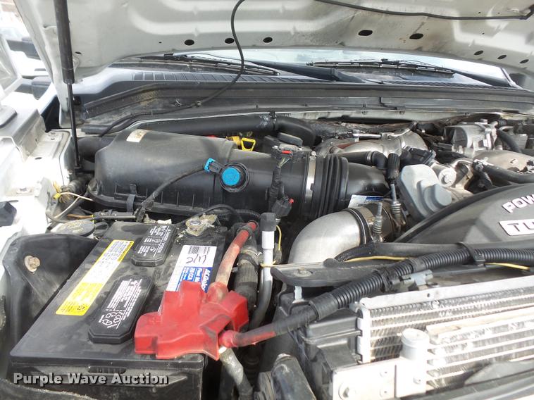 image for item DB0664 2008 Ford F550 Super Duty service truck with crane