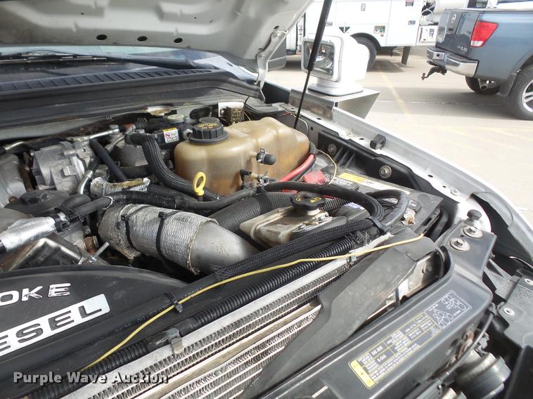 image for item DB0664 2008 Ford F550 Super Duty service truck with crane