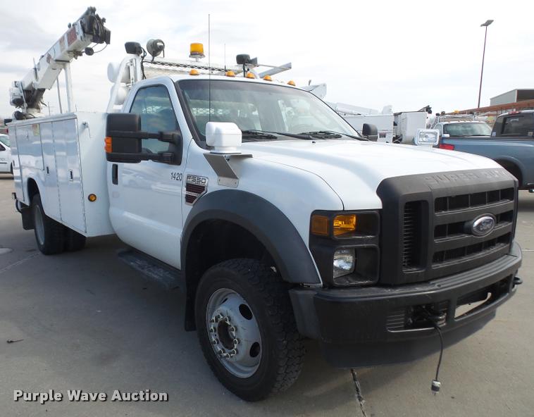 image for item DB0666 2008 Ford F550 Super Duty service truck with crane