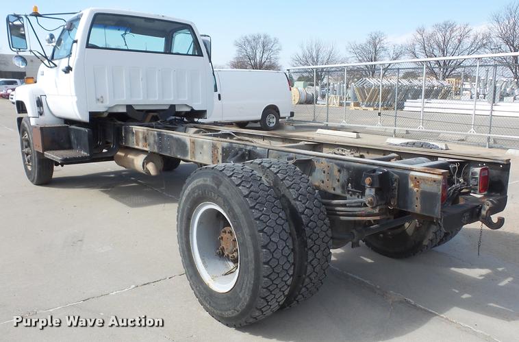 image for item DB0672 1991 GMC TopKick truck chassis