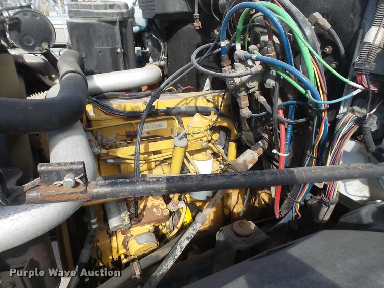 image for item DB0672 1991 GMC TopKick truck chassis