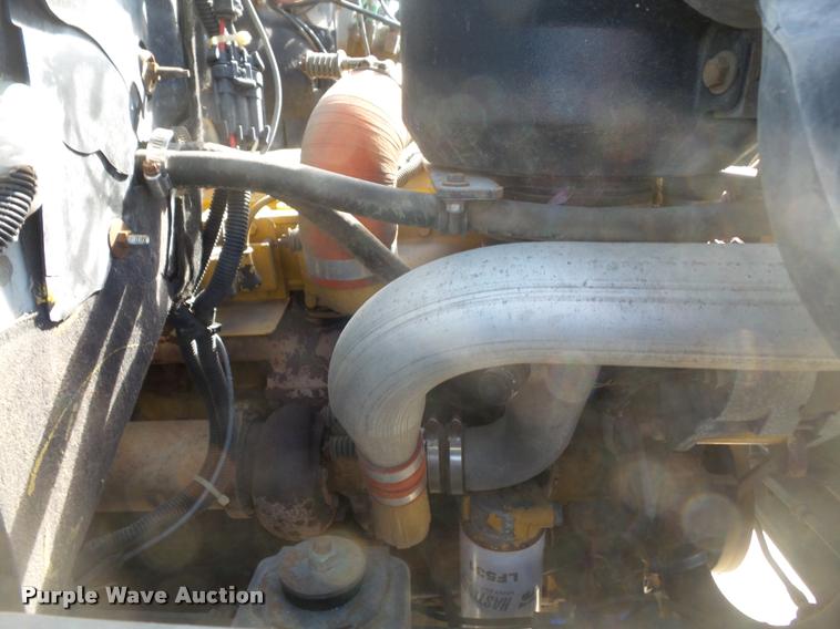 image for item DB0672 1991 GMC TopKick truck chassis