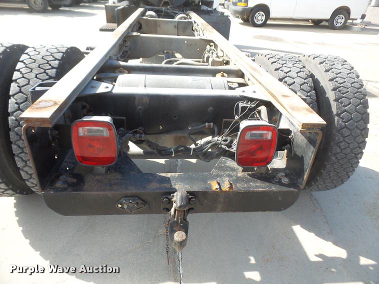 image for item DB0672 1991 GMC TopKick truck chassis