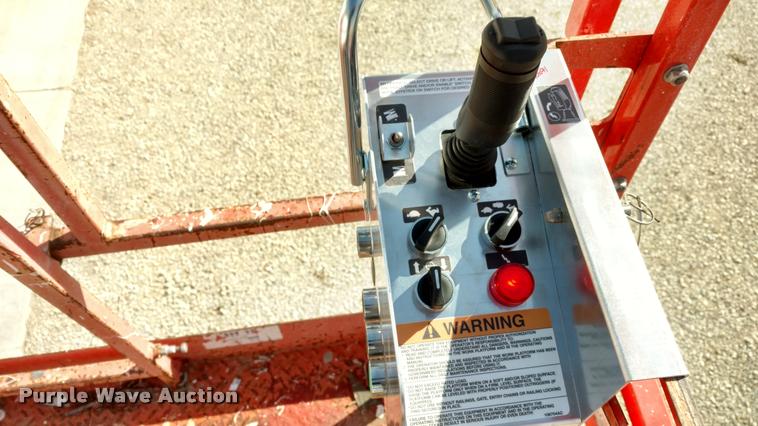 image for item DB0859 2005 Sky Jack SJ7127 scissor lift