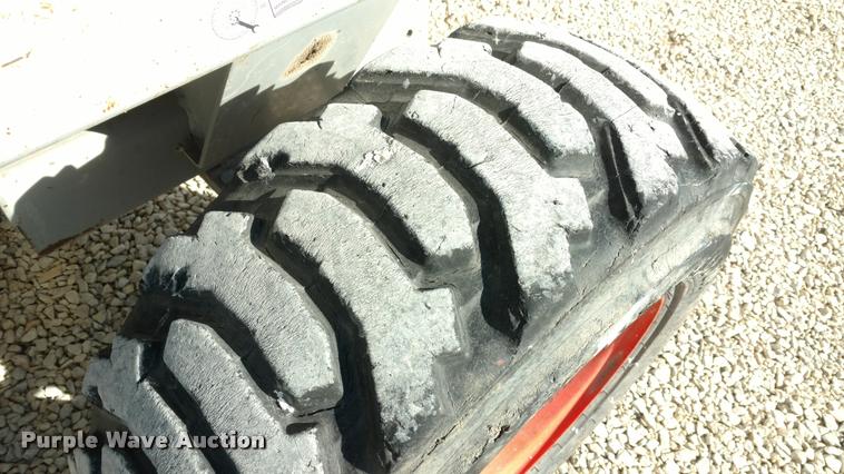 image for item DB0859 2005 Sky Jack SJ7127 scissor lift