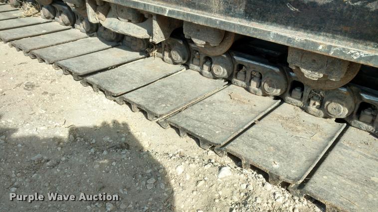 image for item DB0862 1999 John Deere 230LC excavator