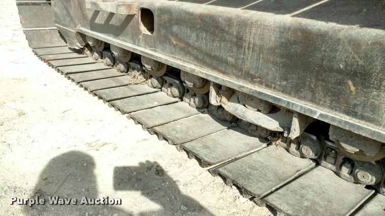 image for item DB0862 1999 John Deere 230LC excavator