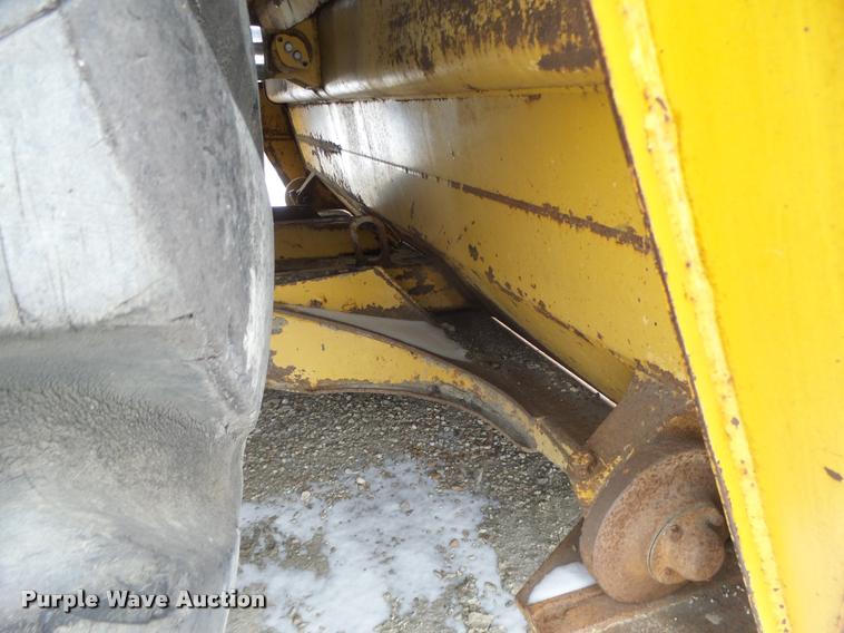 image for item DB1267 1989 Caterpillar 637E scraper
