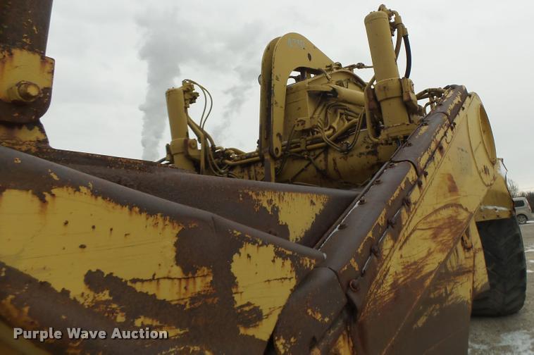 image for item DB1267 1989 Caterpillar 637E scraper