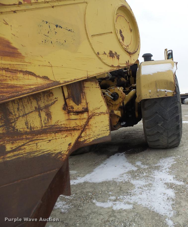 image for item DB1267 1989 Caterpillar 637E scraper