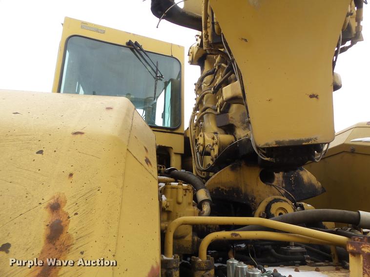 image for item DB1267 1989 Caterpillar 637E scraper