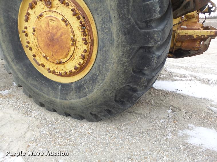 image for item DB1267 1989 Caterpillar 637E scraper