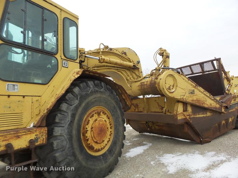 image for item DB1267 1989 Caterpillar 637E scraper