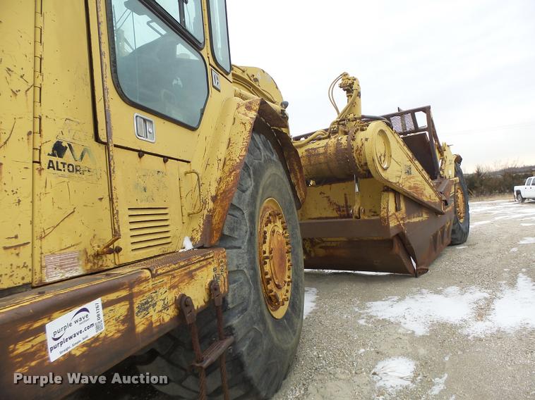 image for item DB1267 1989 Caterpillar 637E scraper