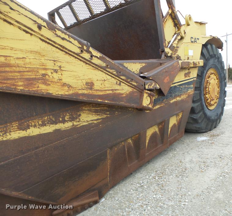 image for item DB1267 1989 Caterpillar 637E scraper