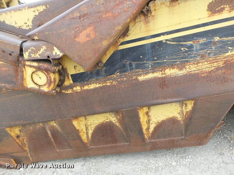 image for item DB1267 1989 Caterpillar 637E scraper