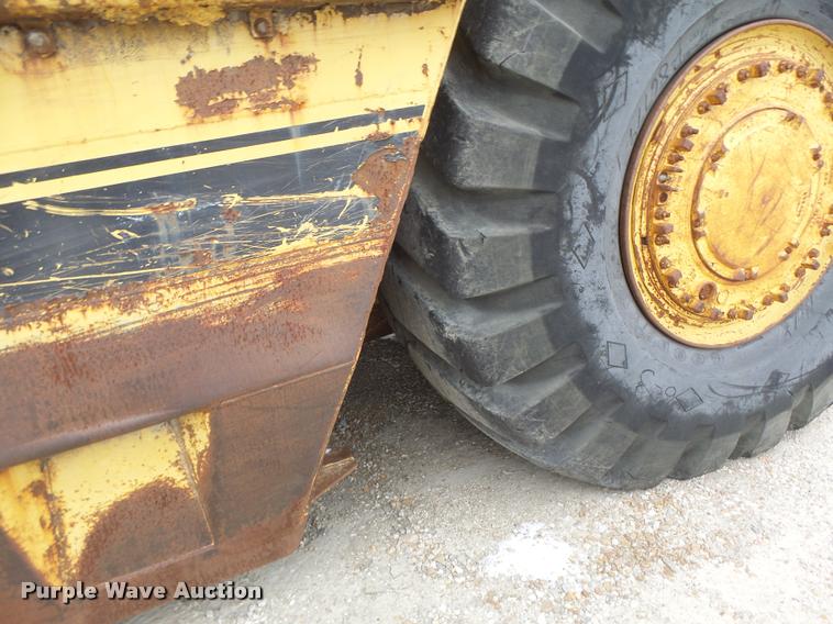 image for item DB1267 1989 Caterpillar 637E scraper