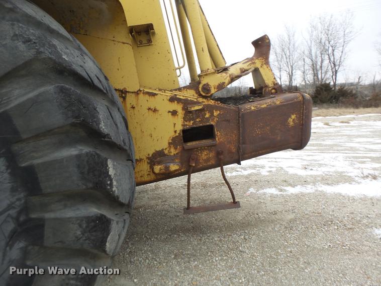 image for item DB1267 1989 Caterpillar 637E scraper