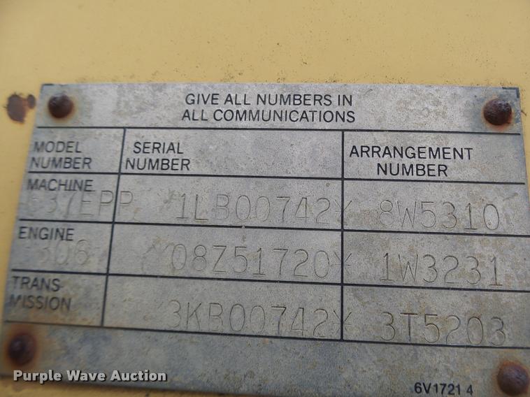 image for item DB1267 1989 Caterpillar 637E scraper