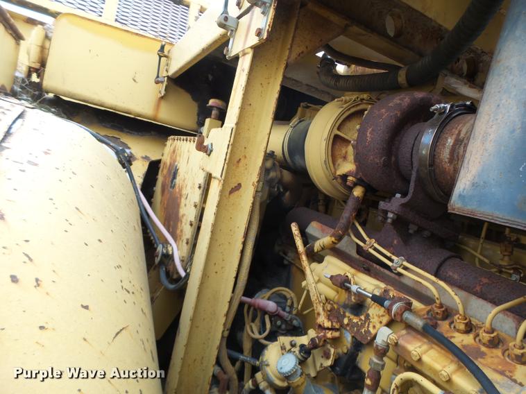 image for item DB1267 1989 Caterpillar 637E scraper