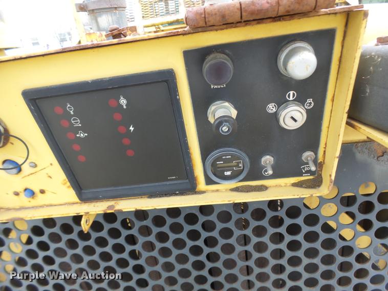 image for item DB1267 1989 Caterpillar 637E scraper