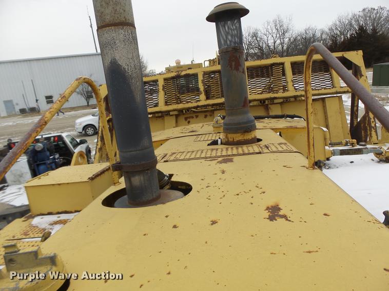 image for item DB1267 1989 Caterpillar 637E scraper