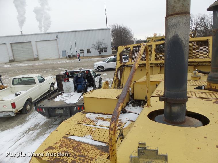 image for item DB1267 1989 Caterpillar 637E scraper