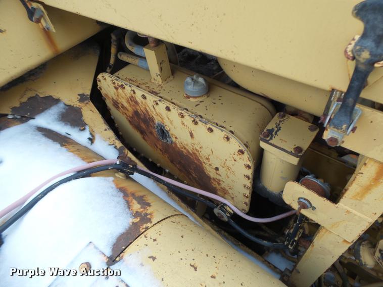 image for item DB1267 1989 Caterpillar 637E scraper