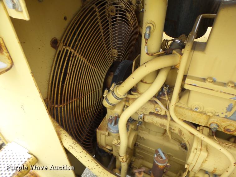 image for item DB1267 1989 Caterpillar 637E scraper