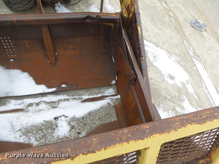 image for item DB1267 1989 Caterpillar 637E scraper