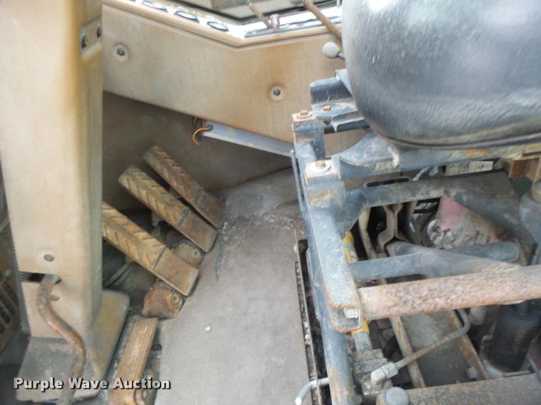 image for item DB1267 1989 Caterpillar 637E scraper