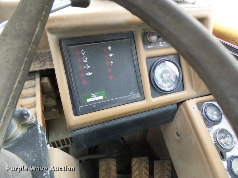 image for item DB1267 1989 Caterpillar 637E scraper